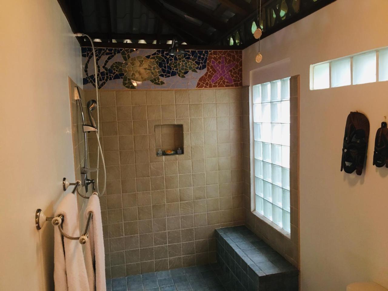 Coral Hill Bungalows Cahuita Exterior foto